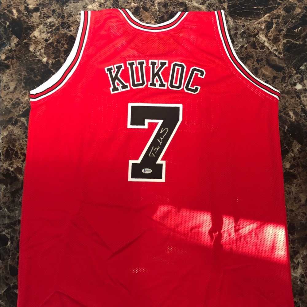 Toni Kukoc Signed Chicago Bulls Jersey